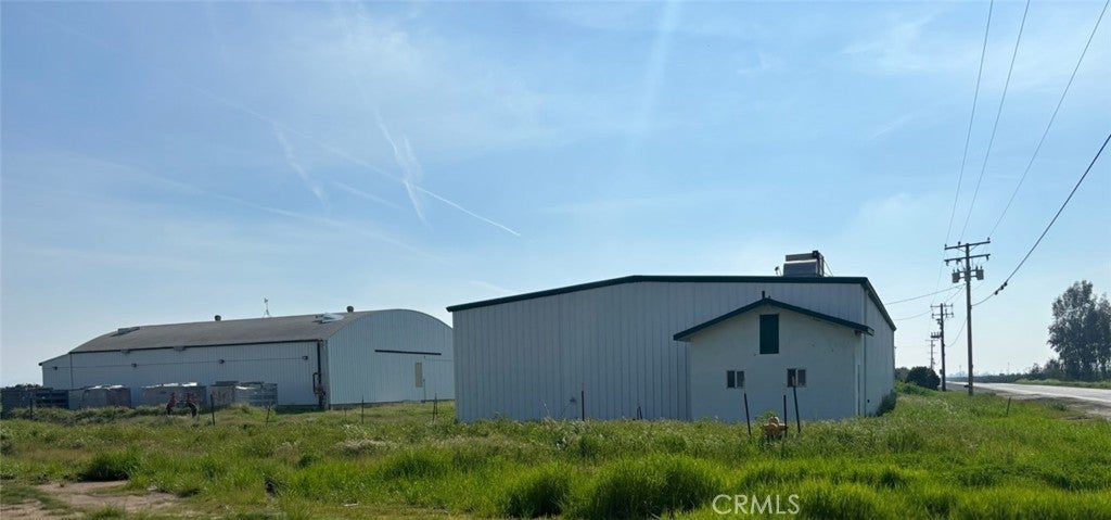 34284 Road 196