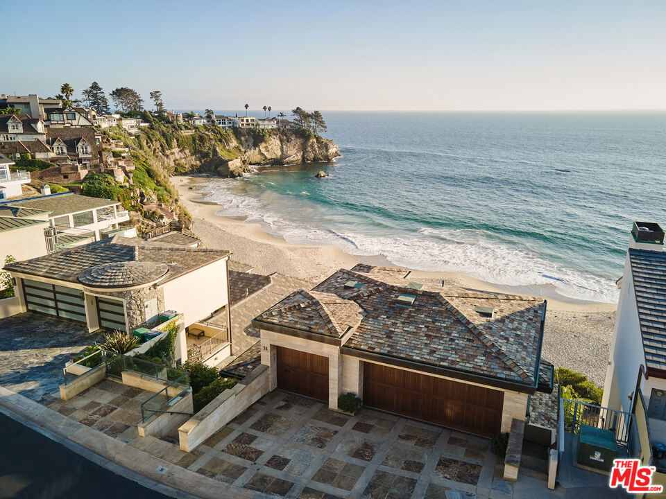 31 Bay Drive