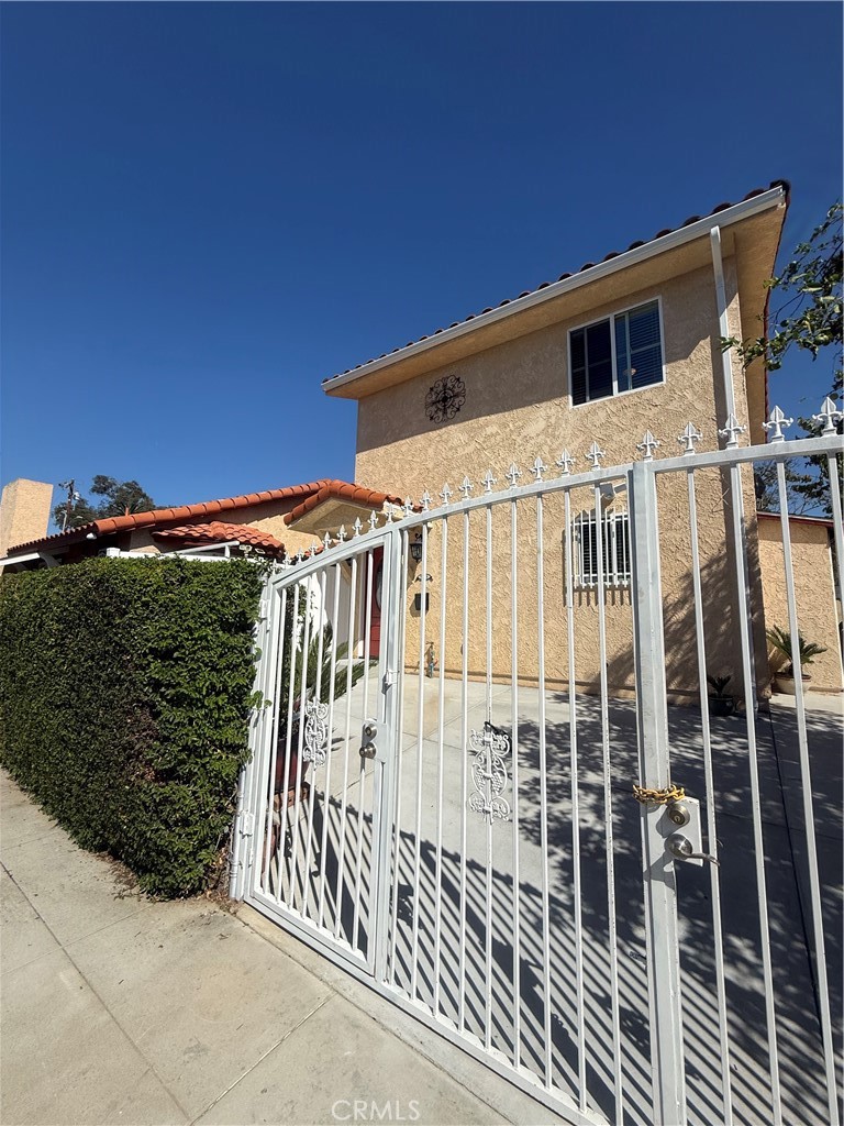 746 W 4th Ave Avenue 3