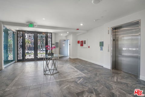 Tiny photo for 1832 S Barrington Avenue #401, Los Angeles, CA 90025 (MLS # 26873615)