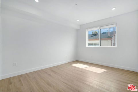 Tiny photo for 1832 S Barrington Avenue #401, Los Angeles, CA 90025 (MLS # 26873615)