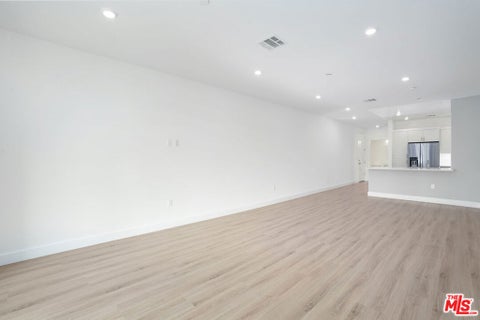 Tiny photo for 1832 S Barrington Avenue #401, Los Angeles, CA 90025 (MLS # 26873615)