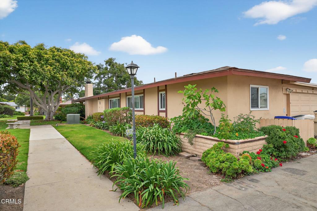 269 E Elfin Green