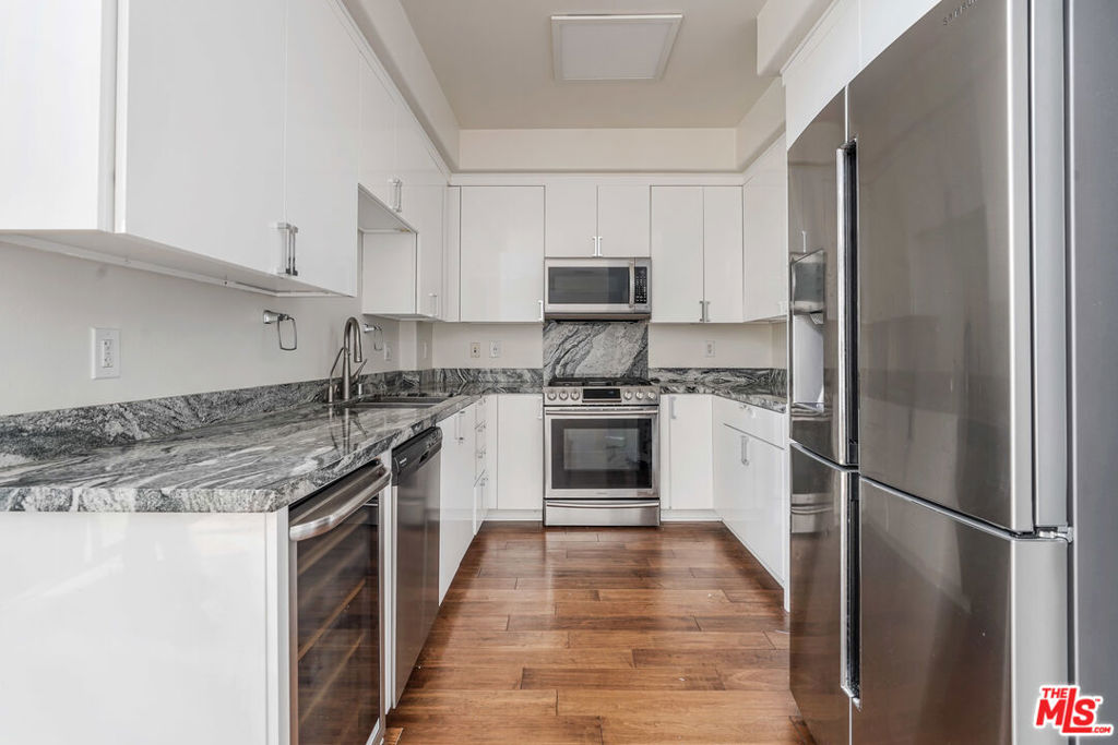 Promenade - Residential Lease