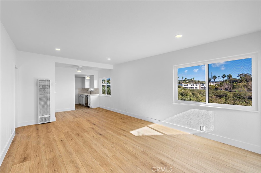 213 Avenida Lobeiro B