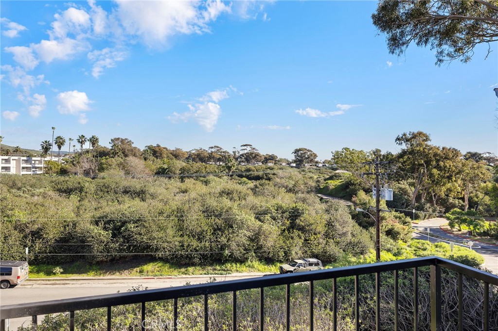 213 Avenida Lobeiro B