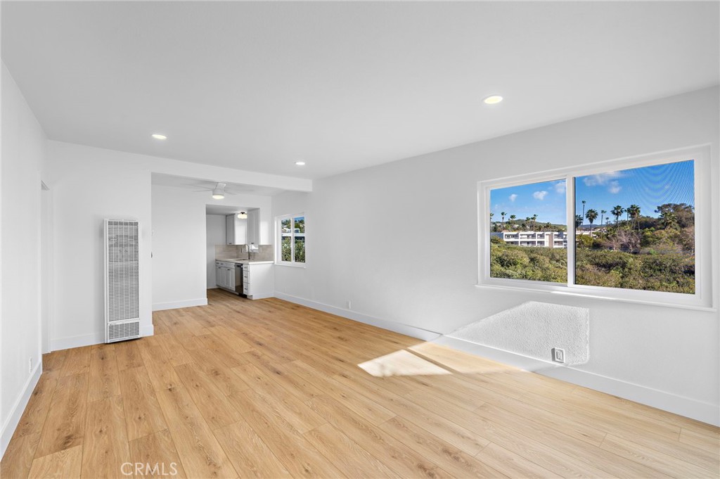 213 Avenida Lobeiro B