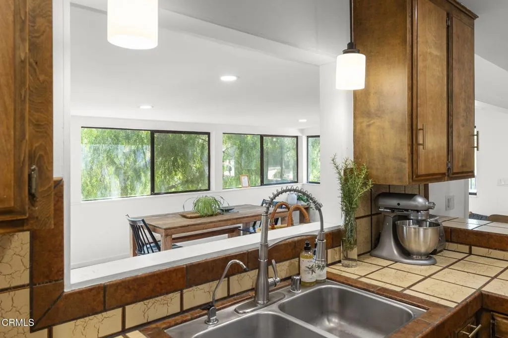 Ojai, California 93023, United States, 3 Bedrooms Bedrooms, ,3 BathroomsBathrooms,Residential,Active,174797