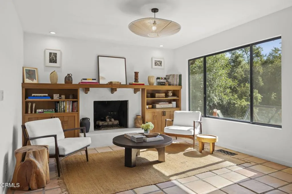 Ojai, California 93023, United States, 3 Bedrooms Bedrooms, ,3 BathroomsBathrooms,Residential,Active,174797