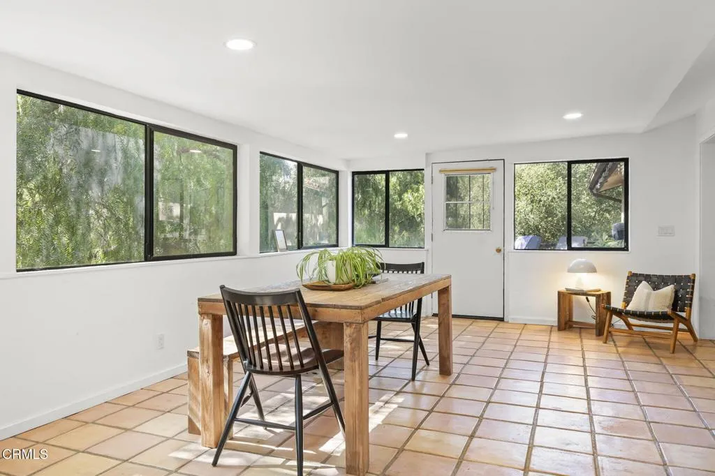 Ojai, California 93023, United States, 3 Bedrooms Bedrooms, ,3 BathroomsBathrooms,Residential,Active,174797