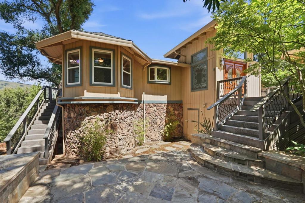 17488 Holiday Drive