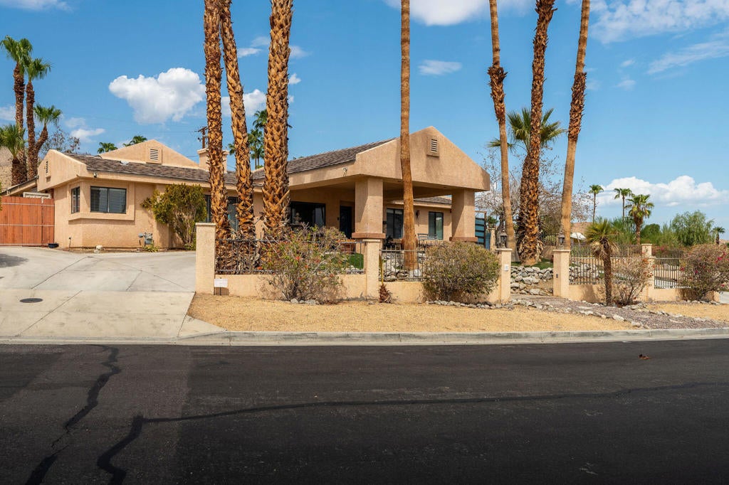 Properties 1 38895 Paradise Way