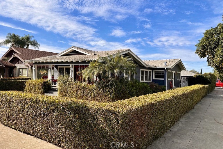 457 N Glendora Avenue