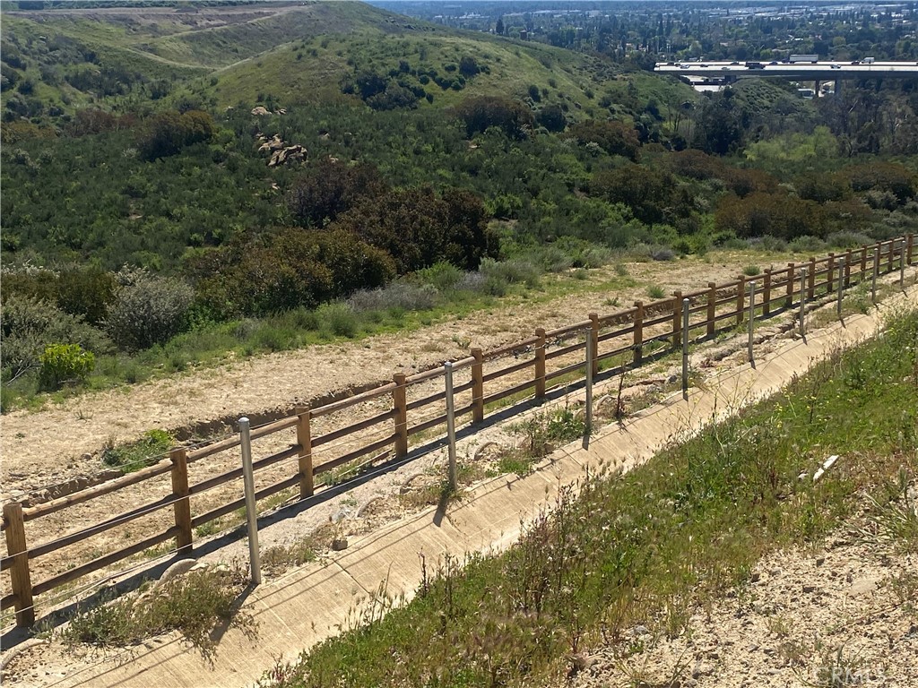 2 Coya Trail