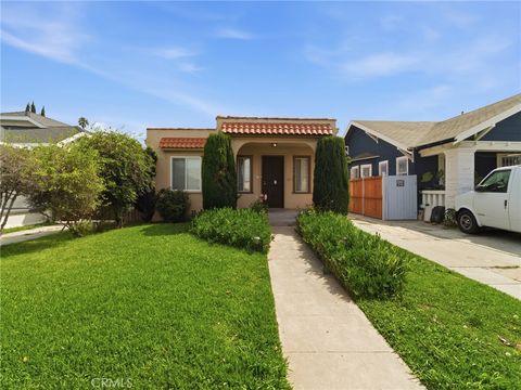 Photo of 5712 5th Avenue, Los Angeles, CA 90043 (MLS # OC26073673)