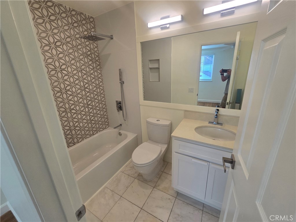 California Renaissance (CAR) - Residential Lease