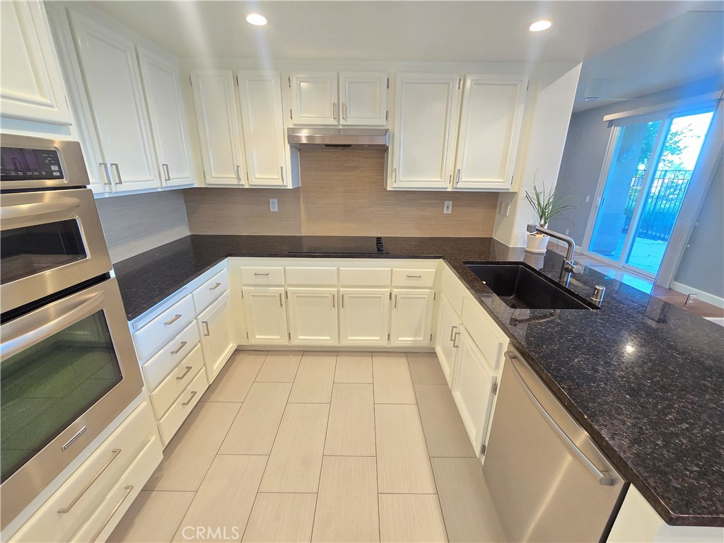 California Renaissance (CAR) - Residential Lease