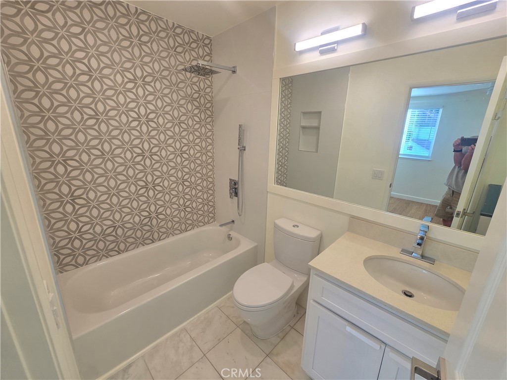 California Renaissance (CAR) - Residential Lease