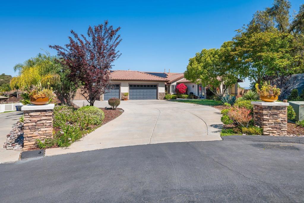 424 Sky Mesa Rd