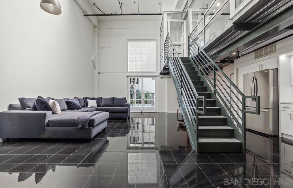 420 S San Pedro St 102, Los Angeles CA 90013
