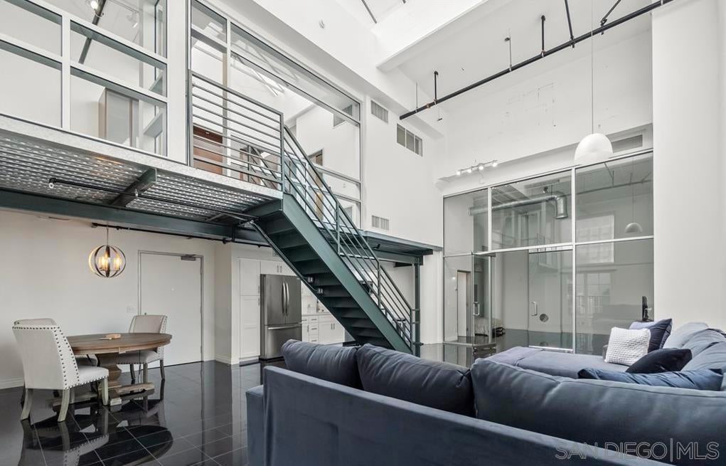 420 S San Pedro St