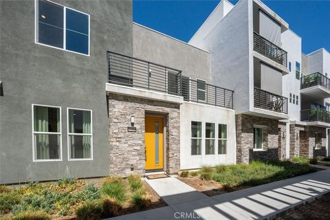 27456 Stipa Place Valencia CA 91381