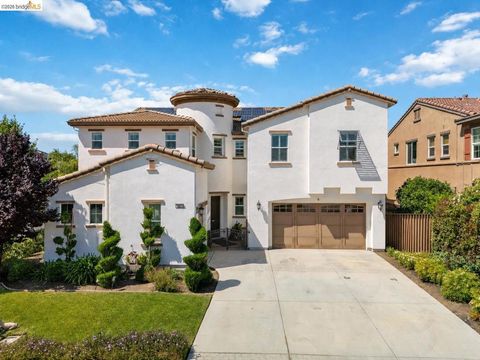 Photo of 311 Jensen Way, Brentwood, CA 94513 (MLS # 41134068)