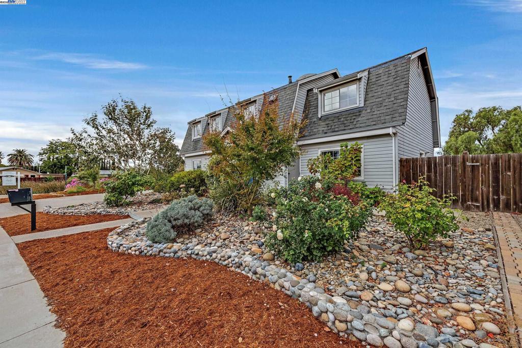 SPRINGTOWN - Residential