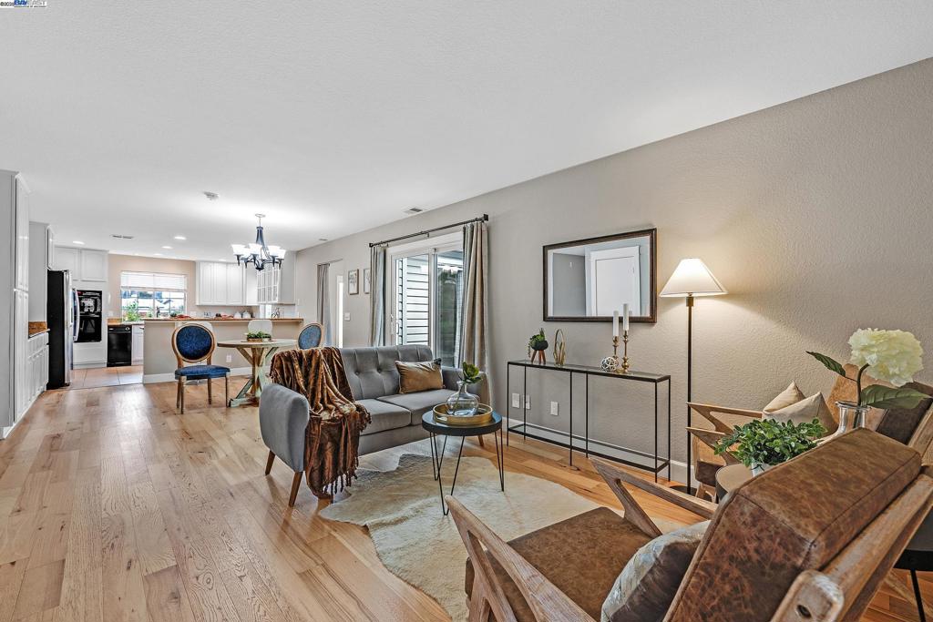 SPRINGTOWN - Residential