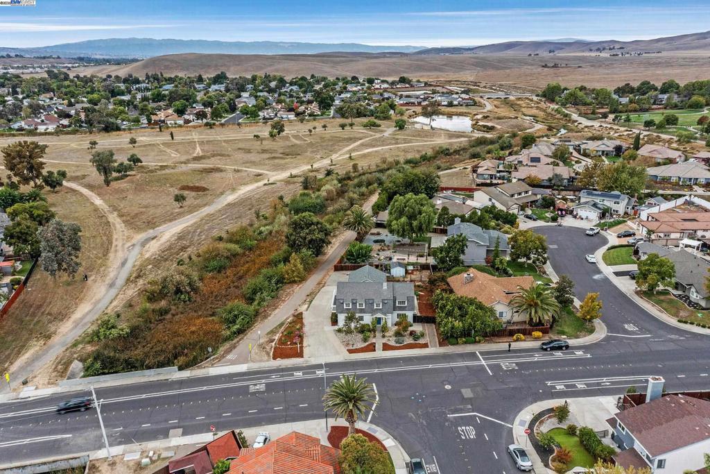 SPRINGTOWN - Residential