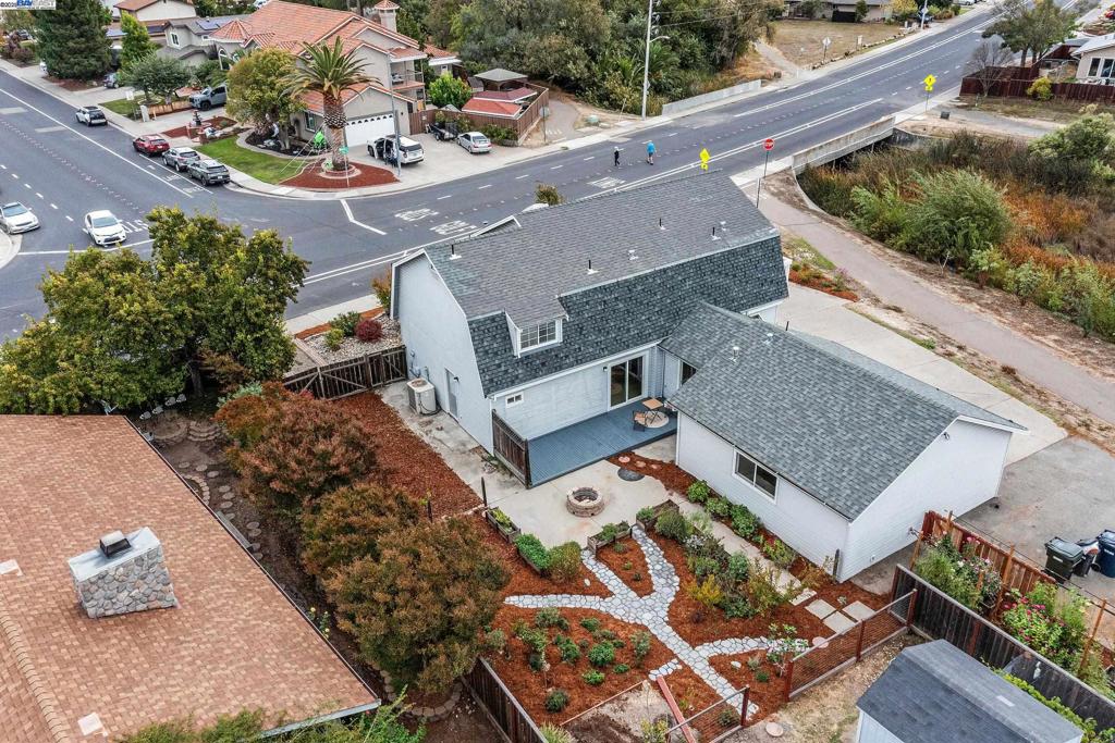 SPRINGTOWN - Residential