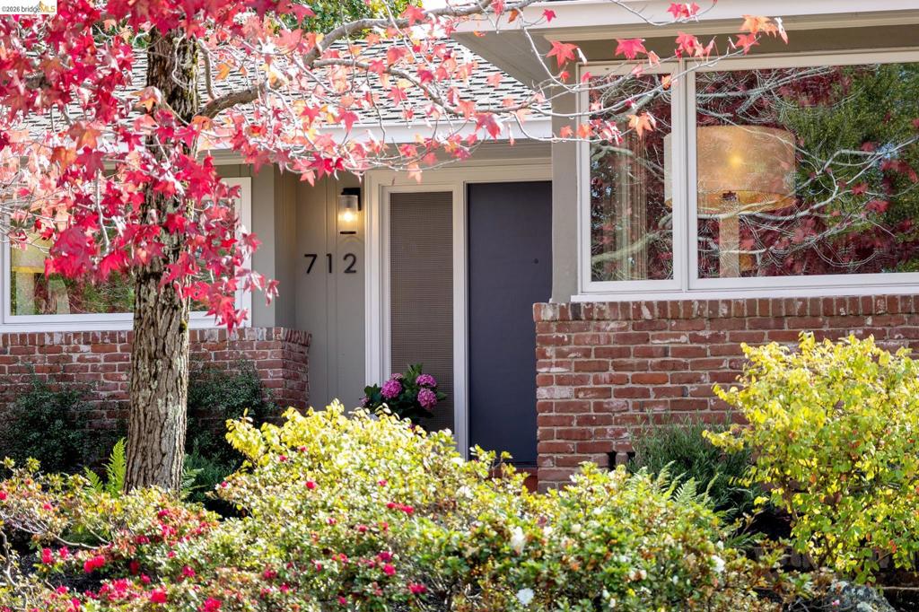 712 Blair Ave. AVE, Piedmont CA 94611
