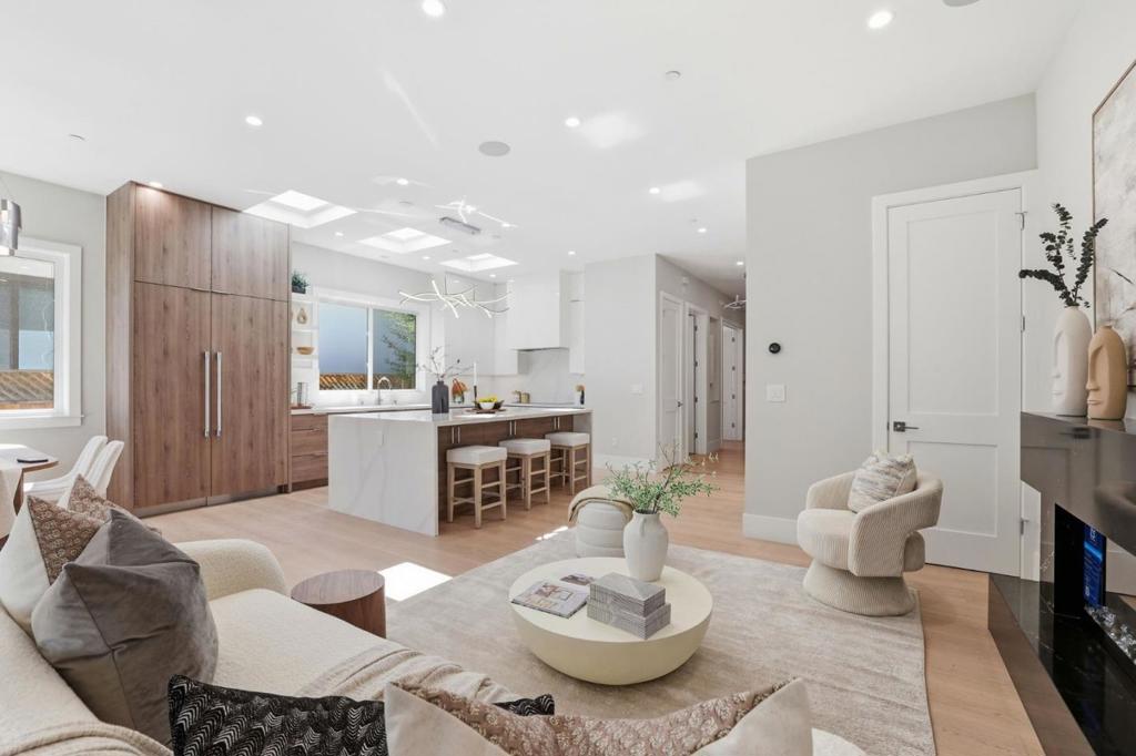 10536 S Tantau Avenue