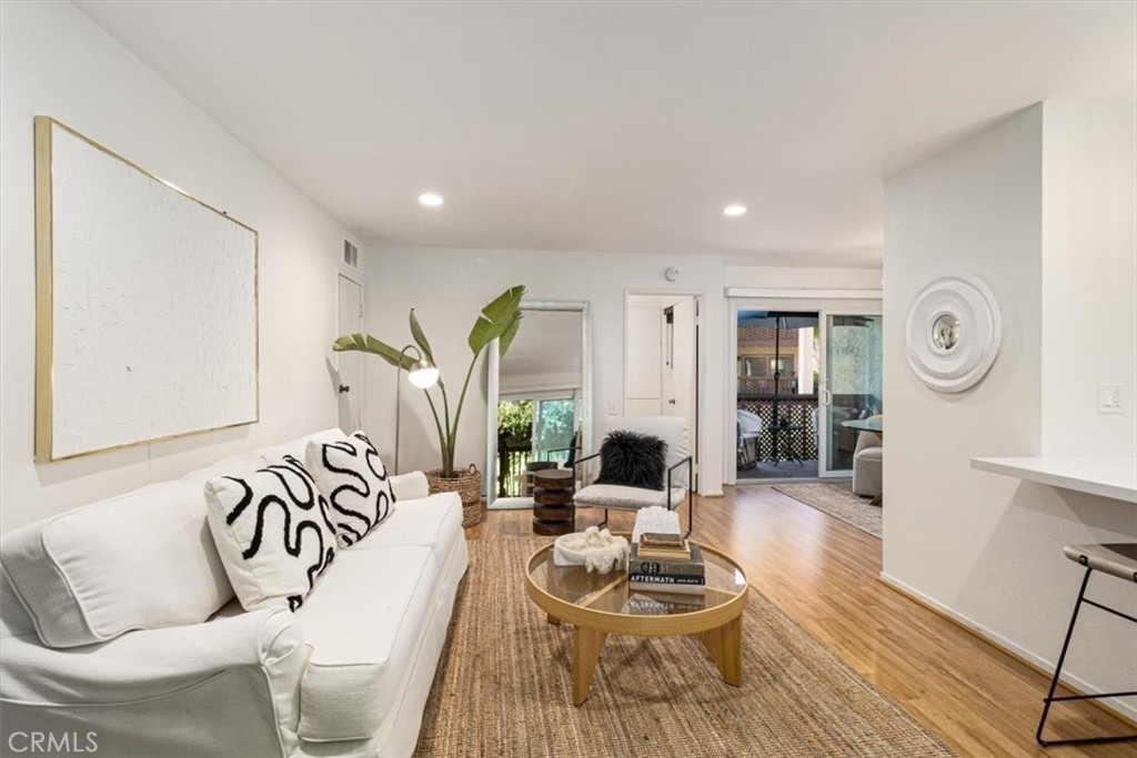 Casa Loma (CL) - Residential