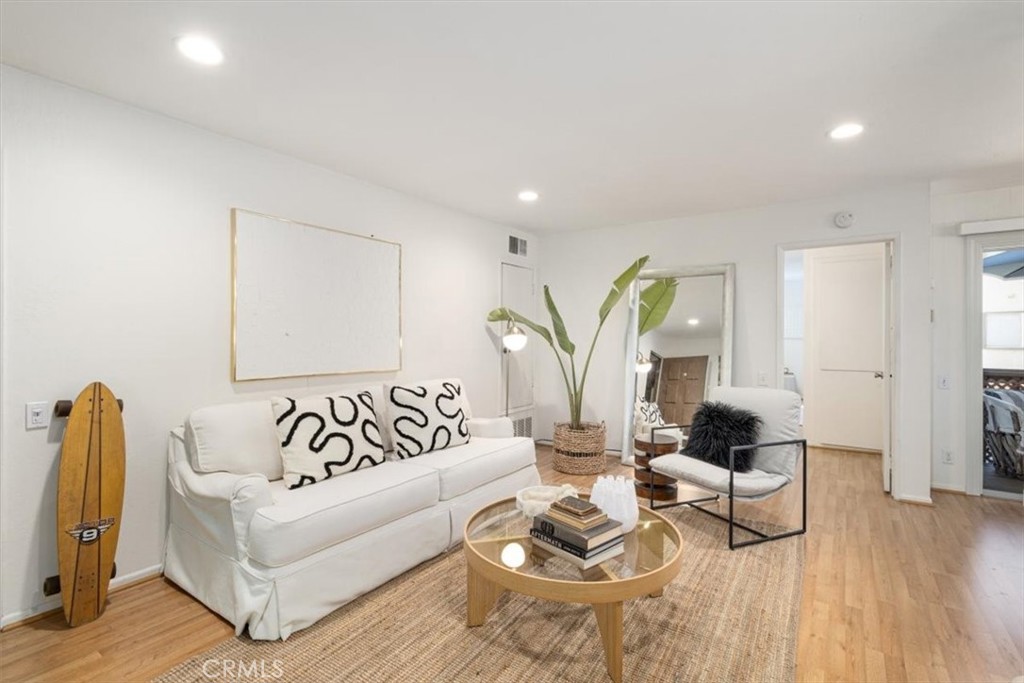 Casa Loma (CL) - Residential