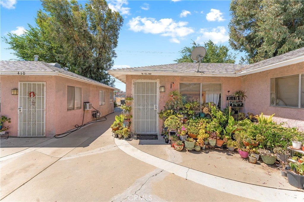 406 408 E Avenue Q7