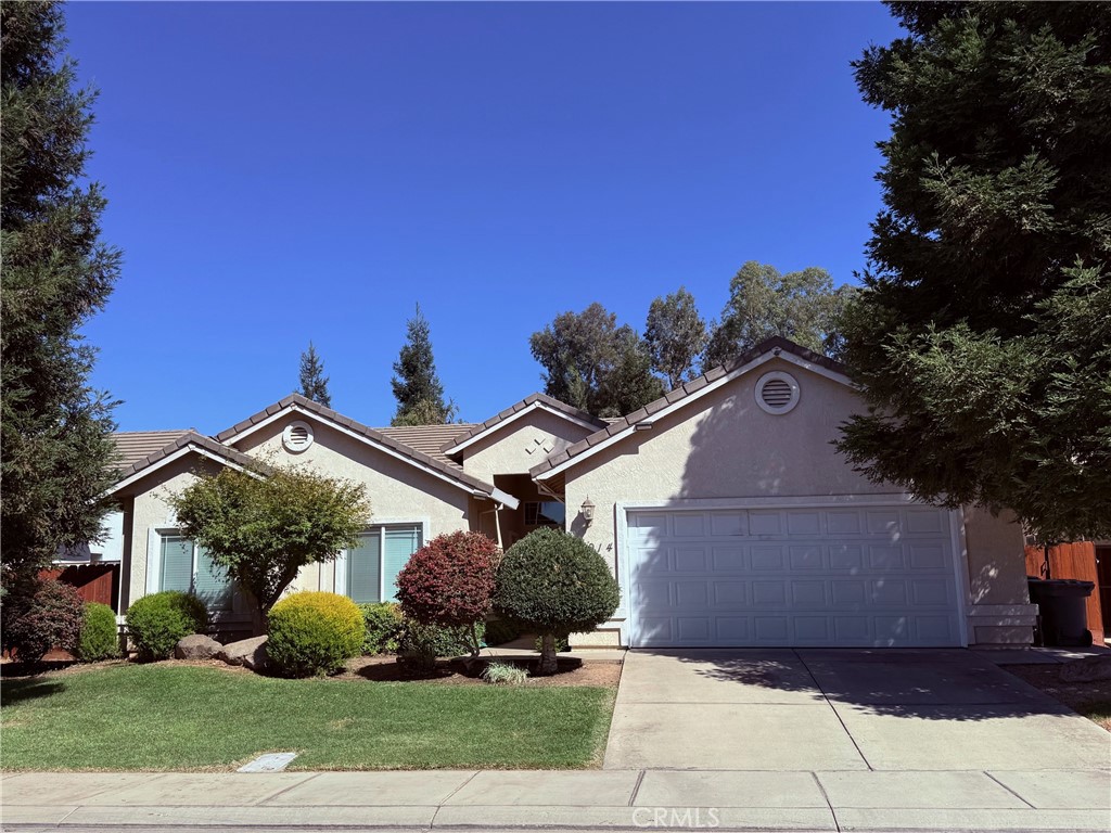 Tucked away on a peaceful cul-de-sac in North Merced, this 4 bedroom, 2 bath home has all the space you've be looking for.
With 2,235 sq ft inside and a room 7800 sq ft lot, you'll love the oversized kitchen with plenty of counter space, garden window, pantry and sunny eating area. The spacious Living room and a versatile dining room combo are perfect for entertaining. The generous bedrooms feature brand-new carpet, and the interior of the home has been freshly painted. Large two car garage has room for cabinets or racks. Step outside to a back yard big enough for a pool or your dream outdoor retreat. Close to shopping and UC Merced, this home is a perfect blend of comfort and convenience.