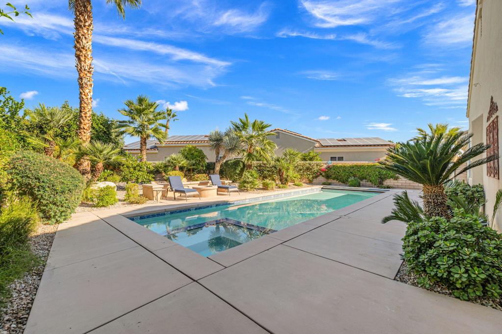 Lantana - Residential