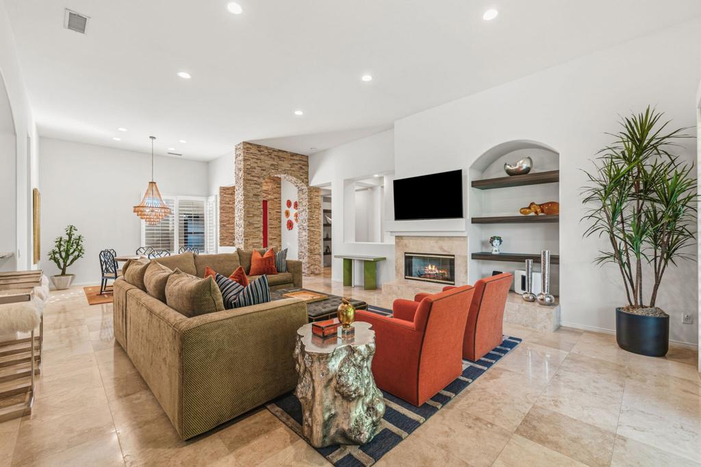 Lantana - Residential