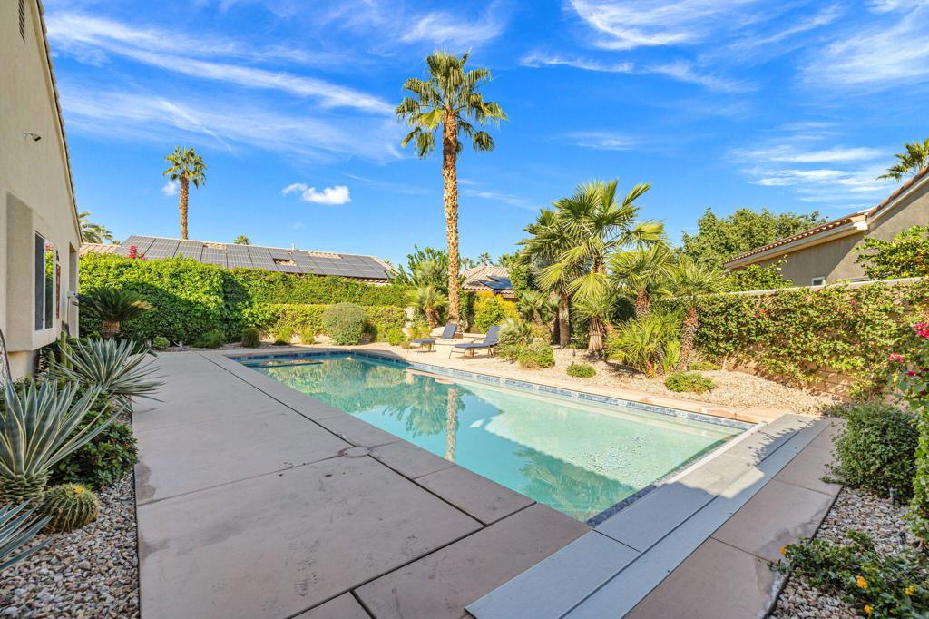 Lantana - Residential