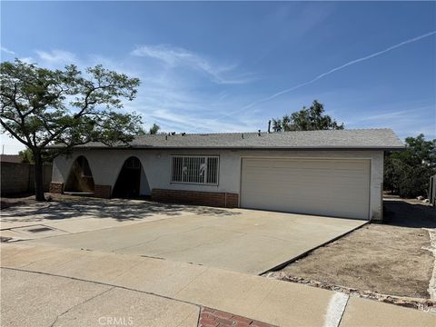 Photo of 16212 Owen St, Fontana, CA 92335 (MLS # IV26067054)