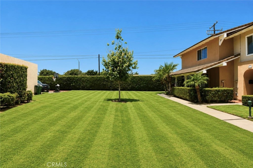 17751 La Rosa Lane