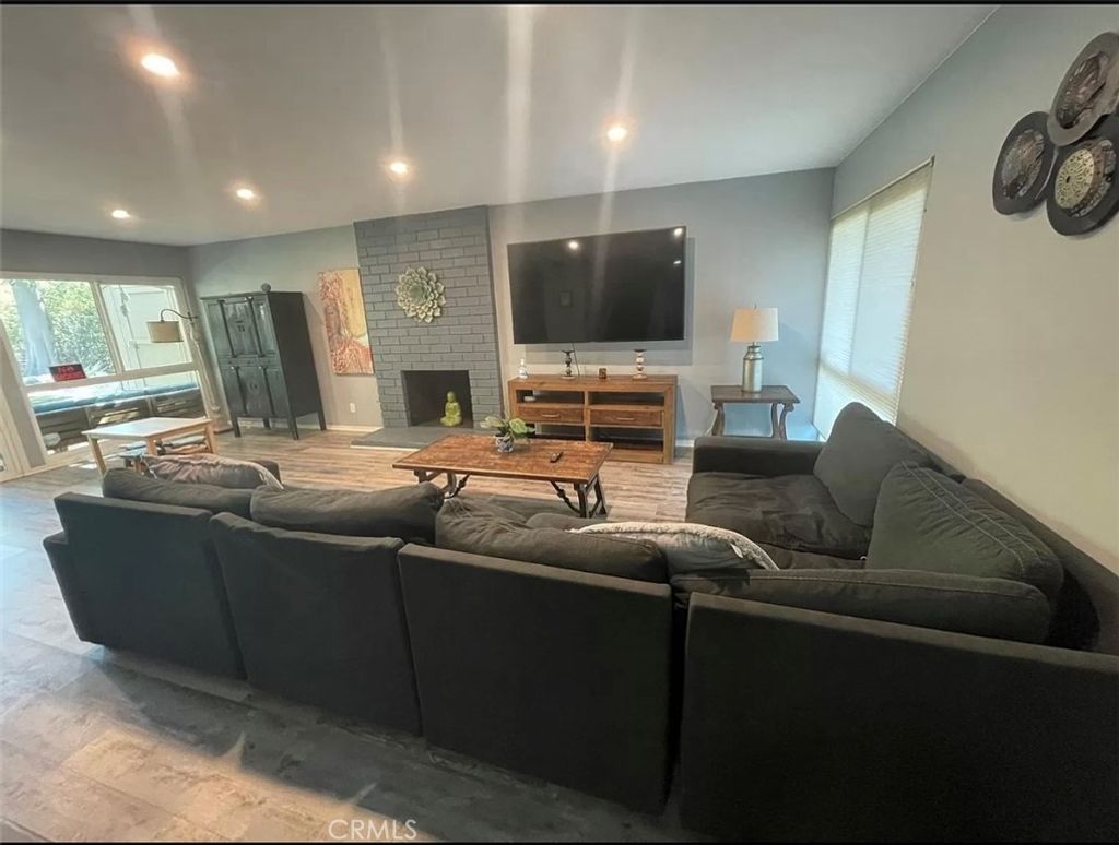 Photo of 5500 Blanco, Woodland Hills, CA 91367 (MLS # SR25269514)