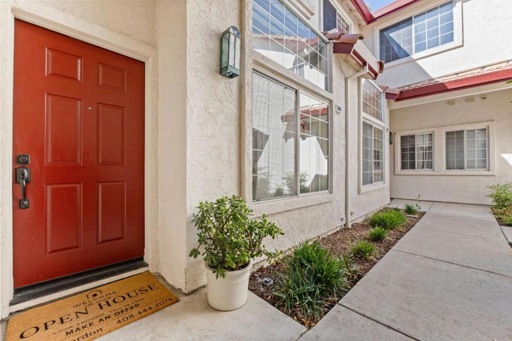 5666 Belleza Drive