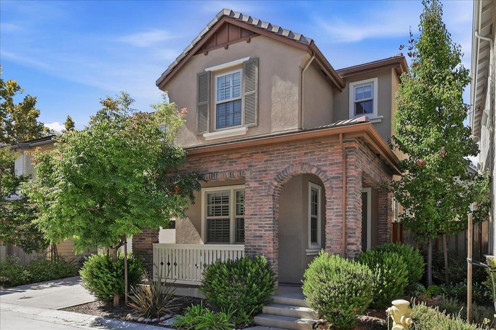182 Melia Loop