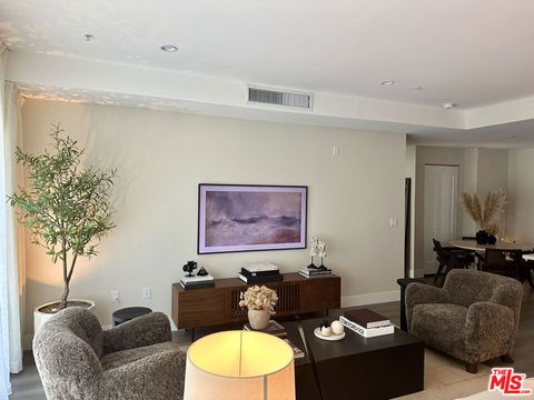 Photo of 1223 N Hayworth Avenue #2, West Hollywood, CA 90046 (MLS # 26832583)