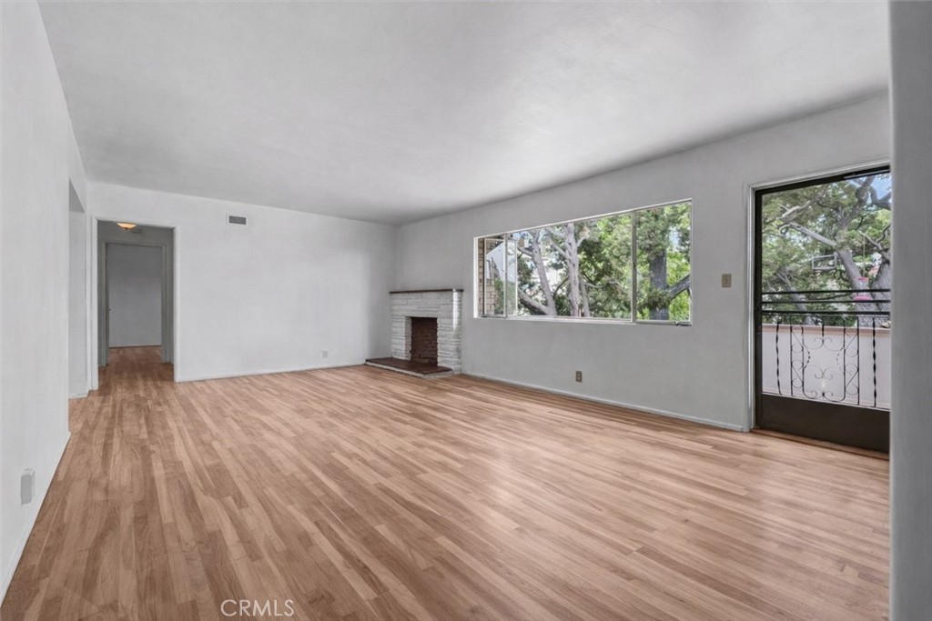 305 Raymondale Drive L