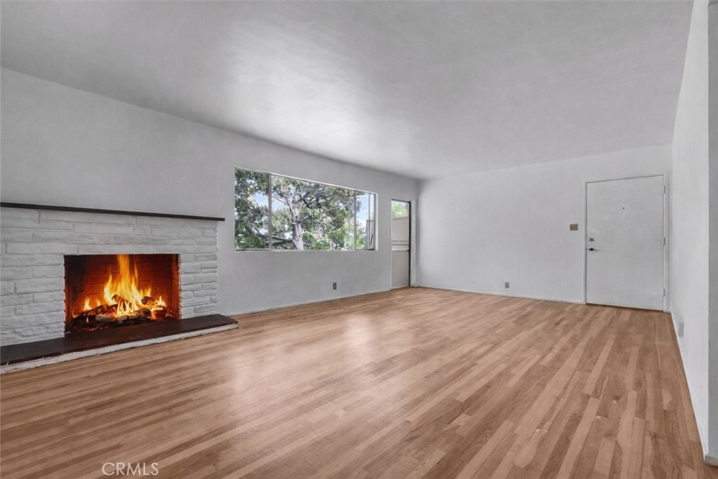 305 Raymondale Drive L