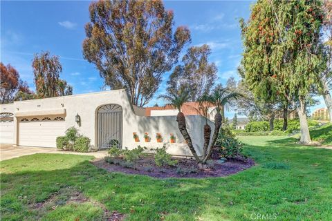 5469 Paseo Del Lago E B Laguna Woods CA 92637