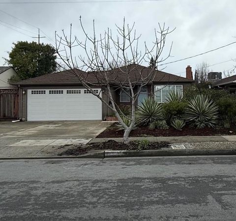 Photo of 194 Alexander Avenue, Redwood City, CA 94061 (MLS # ML82031125)